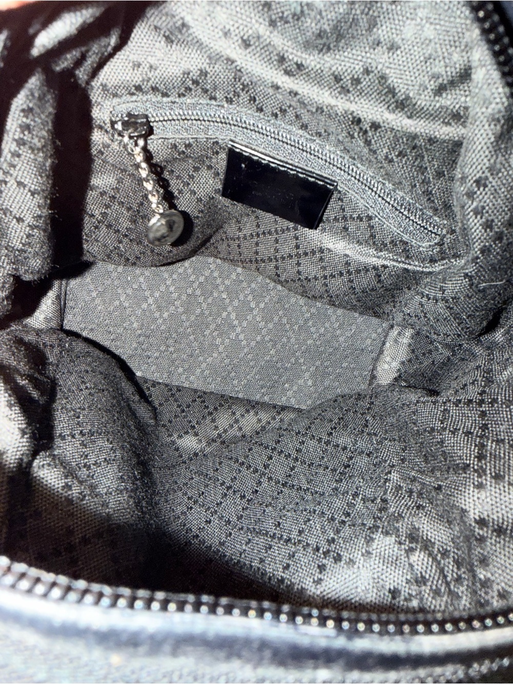 Gucci Top Handle Bag in Black Nylon + Dust Bag & Bee (Novelty) Scarf❣️ - Picture 8 of 16